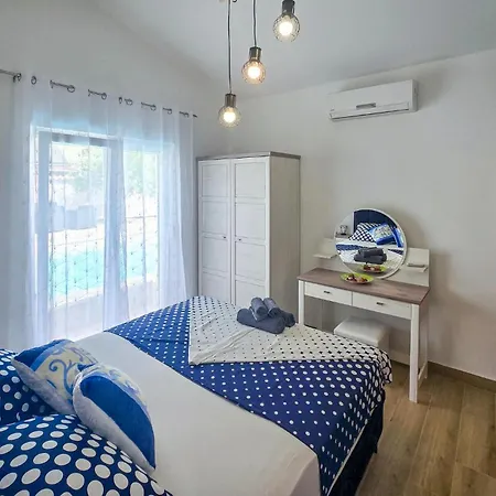 펜션 Stunning Home In Galizana *