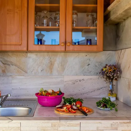 Lovely In With Wifi بيت للعطل